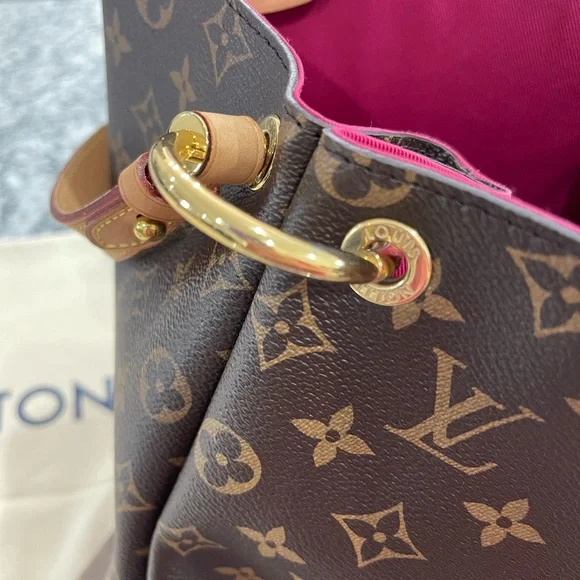 Louis Vuitton Brown Monogram Bag - Picture 6 of 13